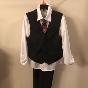 Boys 4 Piece Size 7